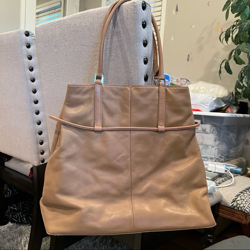 Classiques Entier Solid Handbag With Large Flower - image 3